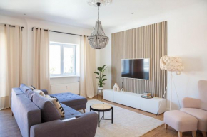Spacious design 2 bedroom flat with balcony